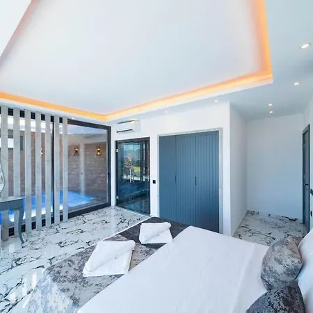 Modern Luxury Seaview 2br Kas