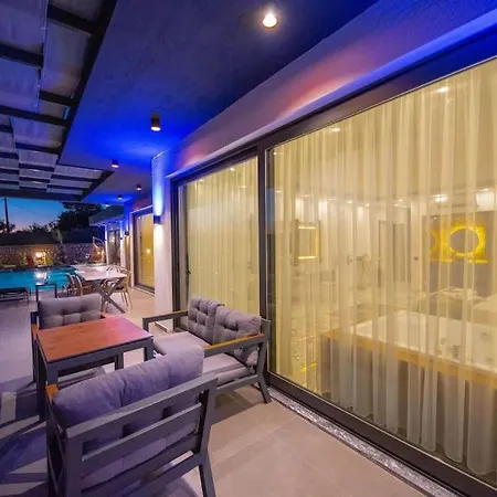 Modern Luxury Seaview 2br Villa Kas